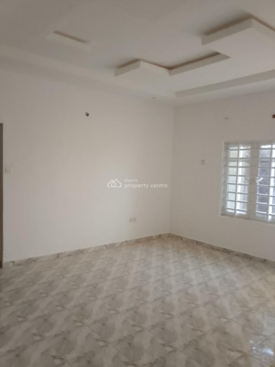 2 Bedroom Flat, Oreyo, Igbogbo, Ikorodu, Lagos, Flat / Apartment for Rent