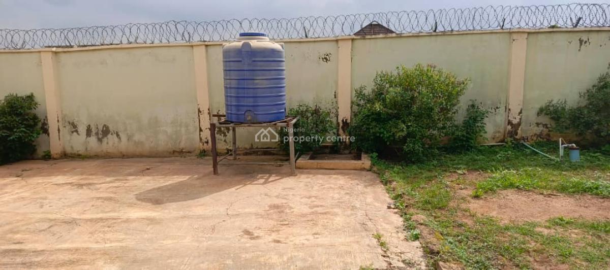 Spacious 3 Bedroom Bungalow on 2 Plots, Golden Estate, Ajara Olorunda Road, Akobo, Ibadan, Oyo, House for Sale