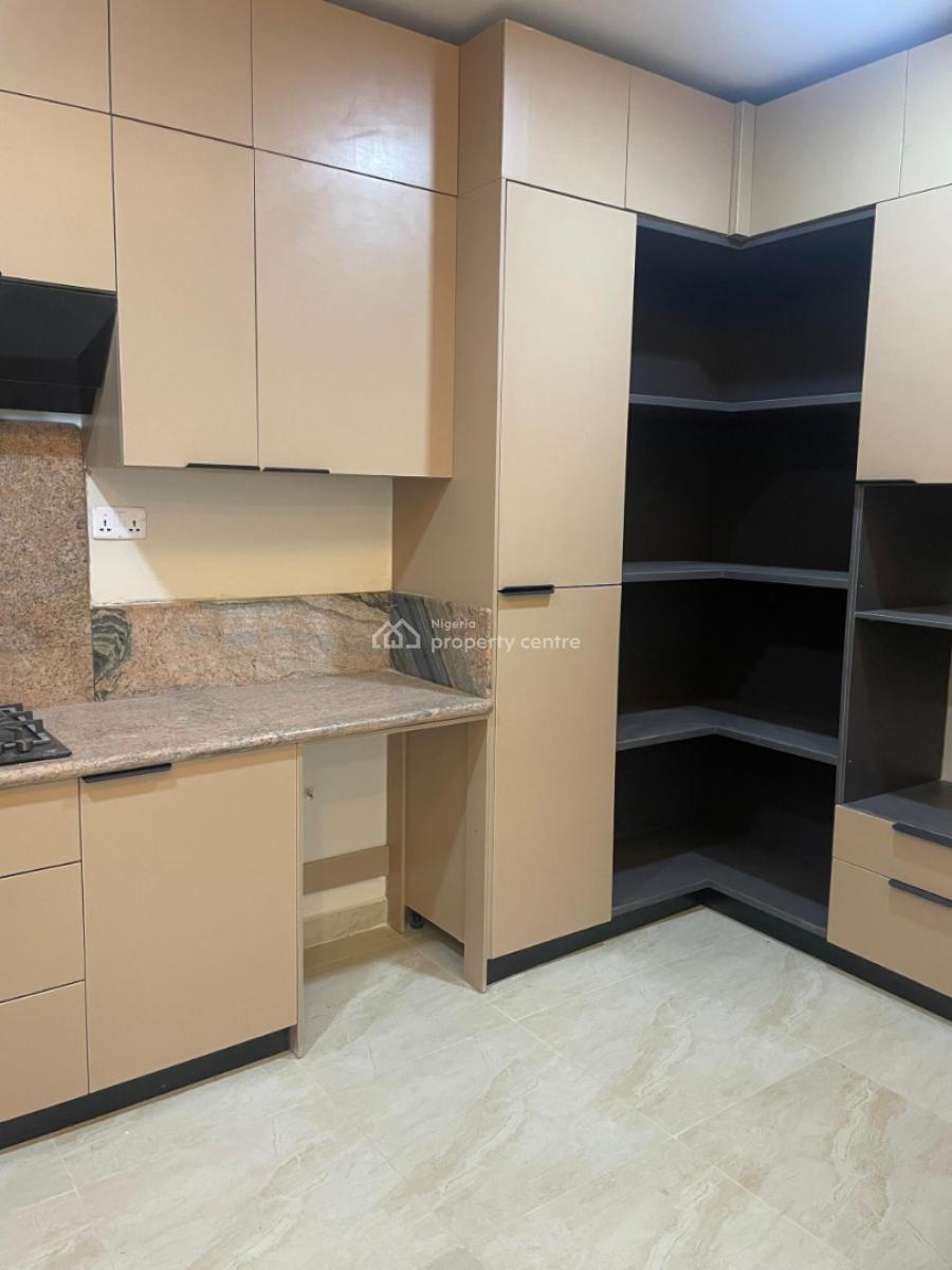 3 Bedroom Flat, Lekki Phase 1, Lekki, Lagos, Flat / Apartment for Rent