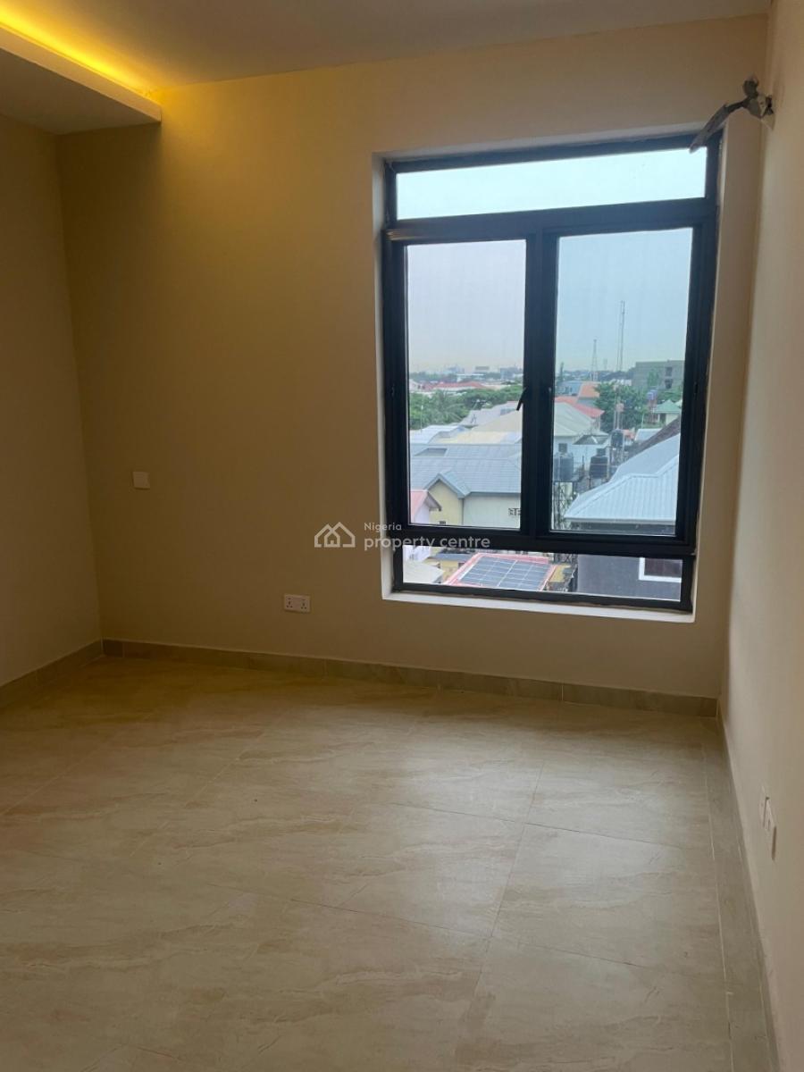 3 Bedroom Flat, Lekki Phase 1, Lekki, Lagos, Flat / Apartment for Rent