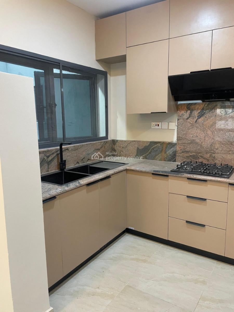 3 Bedroom Flat, Lekki Phase 1, Lekki, Lagos, Flat / Apartment for Rent