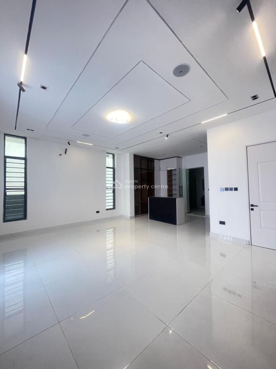 Gigantic  5 Bedroom Fully Detached Duplex with Bq, Cinema and Pool, Chevron Toll Gate, Lekki, Lagos, Detached Duplex for Sale