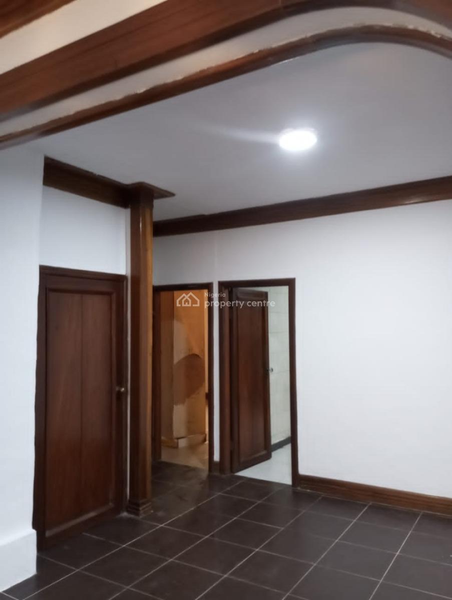 a Newly Renovated Ground Floor 2 Bedroom Flat at Dolphin Estate Ikoyi, Dolphin Estate Ikoyi Lagos, Ikoyi, Lagos, Flat / Apartment for Rent