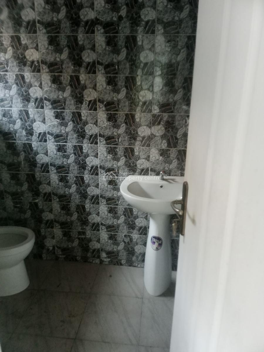 Very Sharp and Standard 2 Bedroom Apartment Upstairs with Pop Finishin, Phase 2, Lakowe, Ibeju Lekki, Lagos, Flat / Apartment for Rent