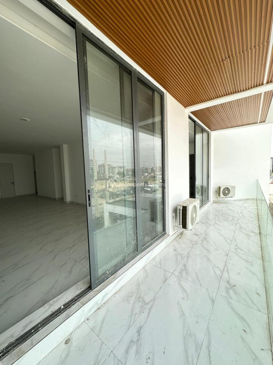 Outstanding 2 Bedroom Apartment with Elevator, Swimming Pool and Gym, Lekki Phase (1), Lekki, Lagos, Block of Flats for Sale