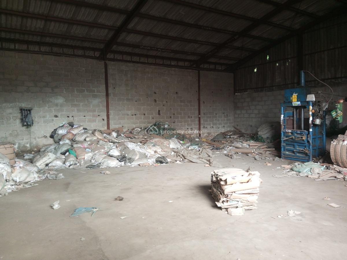 600sqm Warehouse Space, Salolo Bus Stop, Off Abeokuta Expressway, Alagbado, Ifako-ijaiye, Lagos, Warehouse for Rent