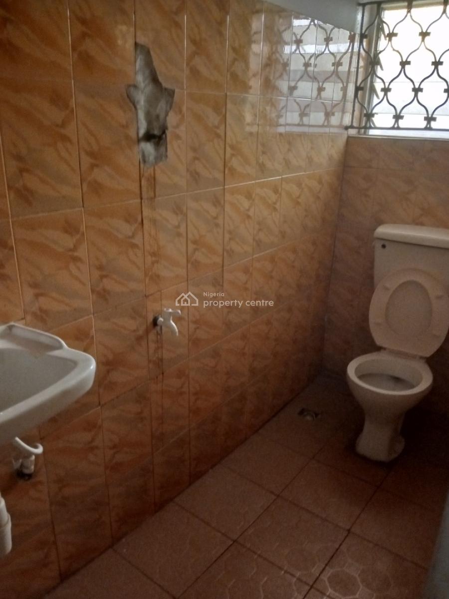 Roomself Contain, Adeniyi Jones Ikeja, Ikeja, Lagos, Self Contain (single Rooms) for Rent