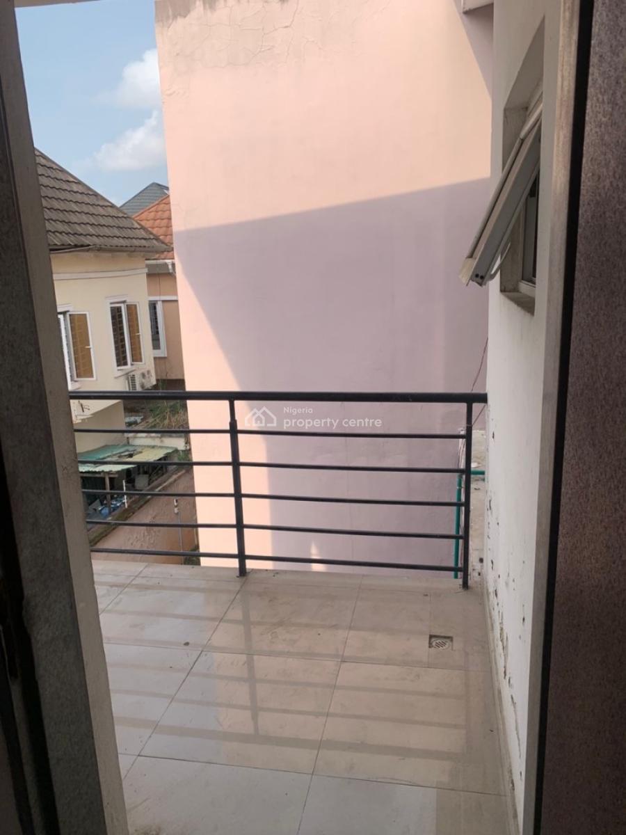 Spacious Self Contain Studio + Balcony, Swimming Pool, Chevy View Estate, Lekki Expressway, Lekki, Lagos, Self Contain (single Rooms) for Rent