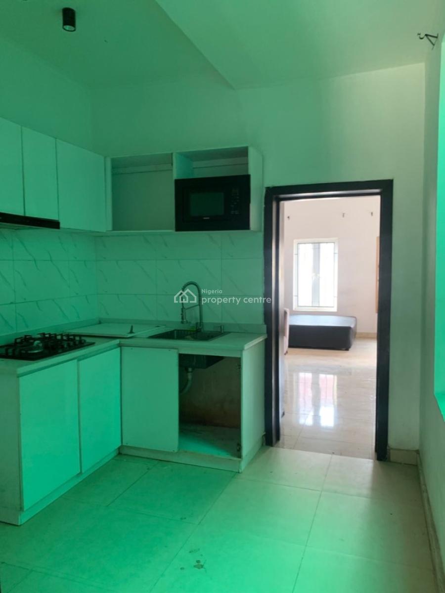 Spacious Self Contain Studio + Balcony, Swimming Pool, Chevy View Estate, Lekki Expressway, Lekki, Lagos, Self Contain (single Rooms) for Rent