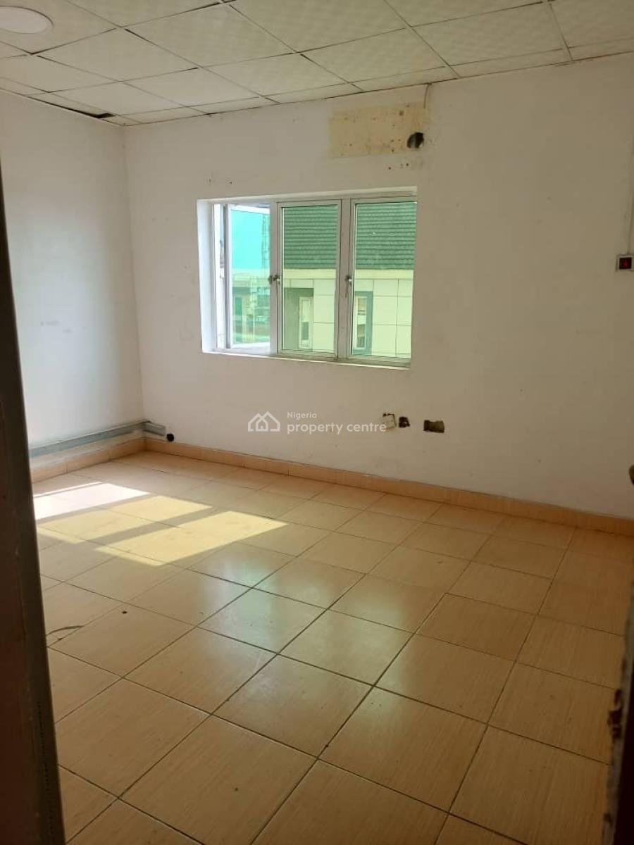 56 Sqm Office Space, Facing Lekki Expressway at Igbo Efon, Ologolo, Lekki, Lagos, Office Space for Rent