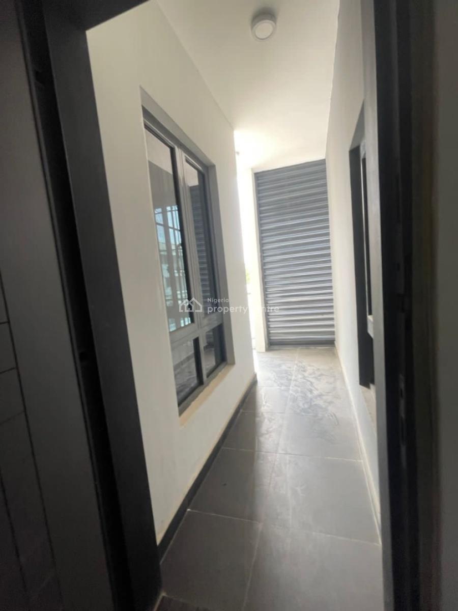 Elegant 4-bedroom Terrace + 1 Room Service Quarter, Banana Island, Ikoyi, Lagos, Terraced Duplex for Rent