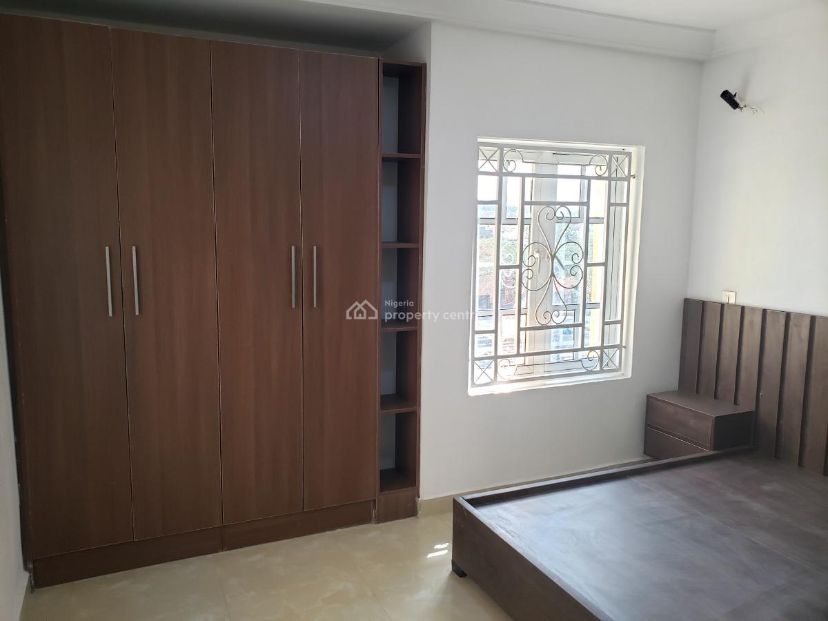 Brand-new Spacious 3bedroom Flat, By Centre Point Plaza, Guzape District, Abuja, Flat / Apartment for Rent