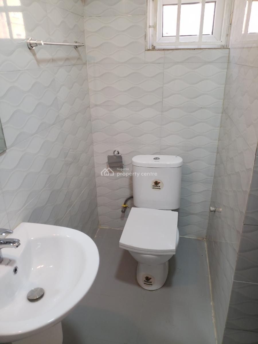 Brand-new Spacious 3bedroom Flat, By Centre Point Plaza, Guzape District, Abuja, Flat / Apartment for Rent