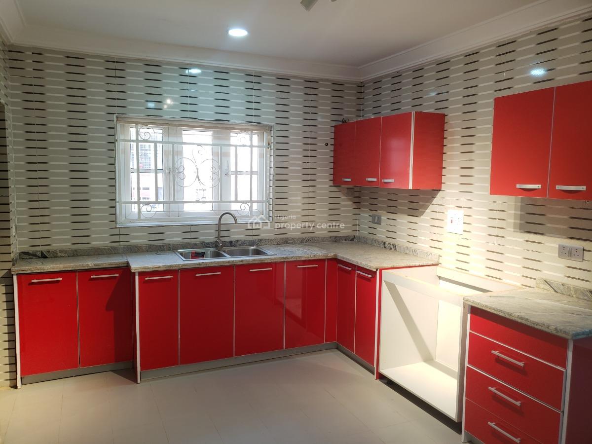 Brand-new Spacious 3bedroom Flat, By Centre Point Plaza, Guzape District, Abuja, Flat / Apartment for Rent