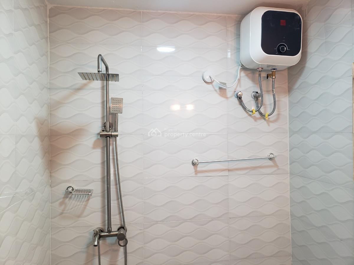 Brand-new Spacious 3bedroom Flat, By Centre Point Plaza, Guzape District, Abuja, Flat / Apartment for Rent