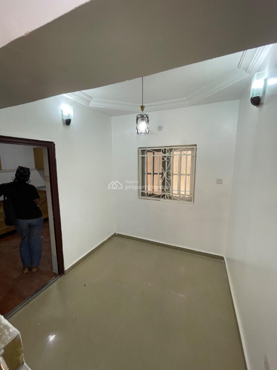 2-bedroom Terrace with Chandeliers, Dawaki News Engineering, Dawaki, Gwarinpa, Abuja, Terraced Duplex for Rent