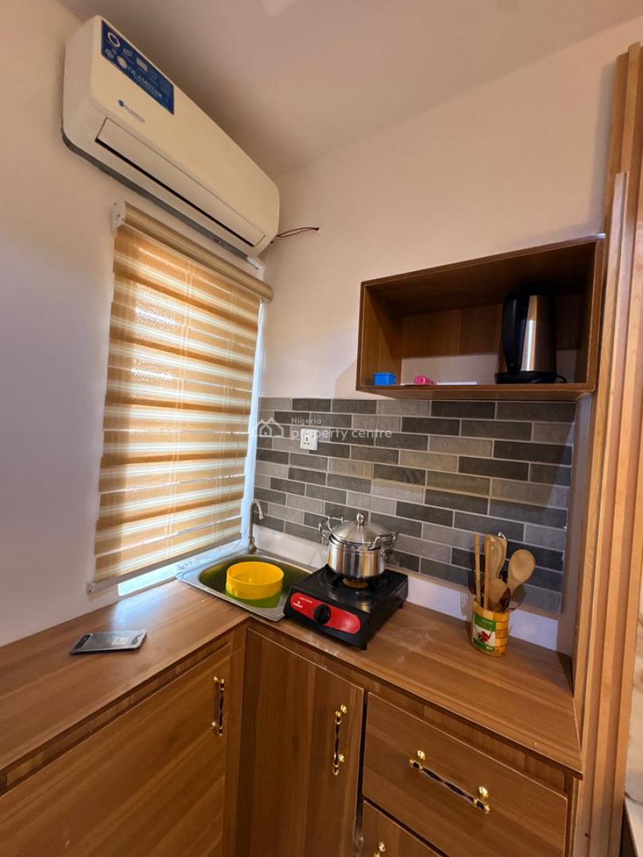 a Serviced and Furnished Studio Apartment, Off Randle Avenue, Surulere, Lagos, Self Contain (single Rooms) Short Let