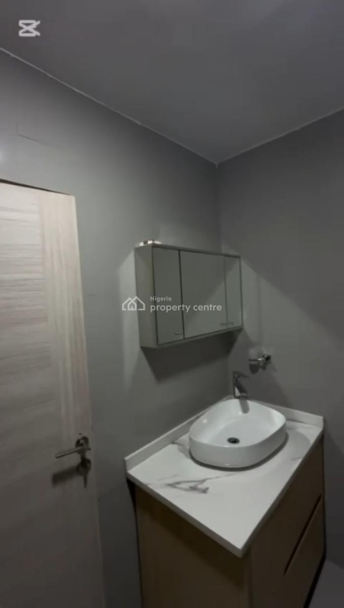Furnished 2 Bedroom Flat, Guzape District, Abuja, Flat / Apartment for Rent