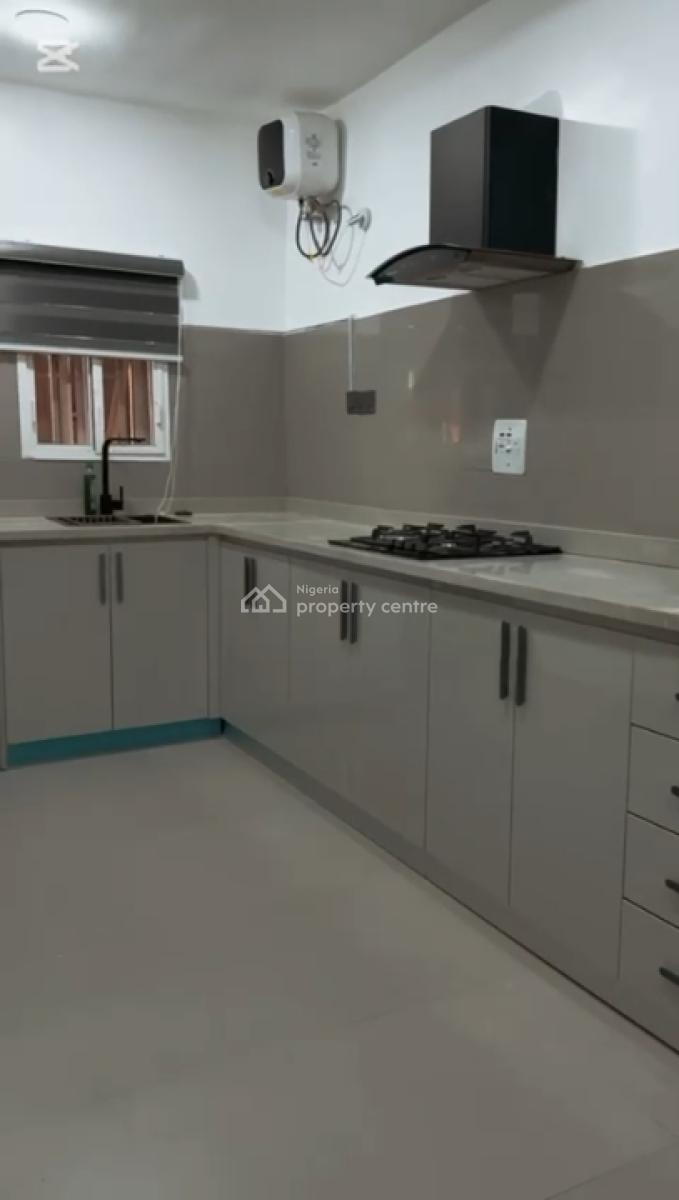Furnished 2 Bedroom Flat, Guzape District, Abuja, Flat / Apartment for Rent