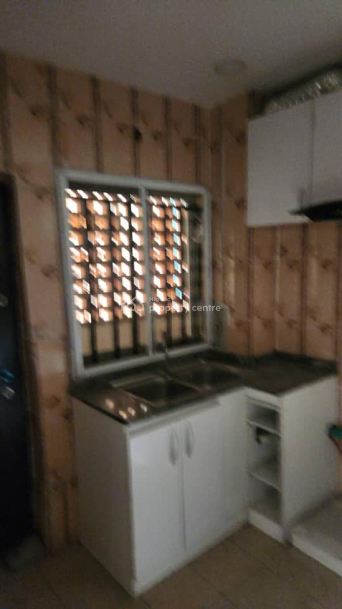 Upgraded 2 Bedroom Apartment, Brf Estate, Iponri, Surulere, Lagos, Flat / Apartment for Sale