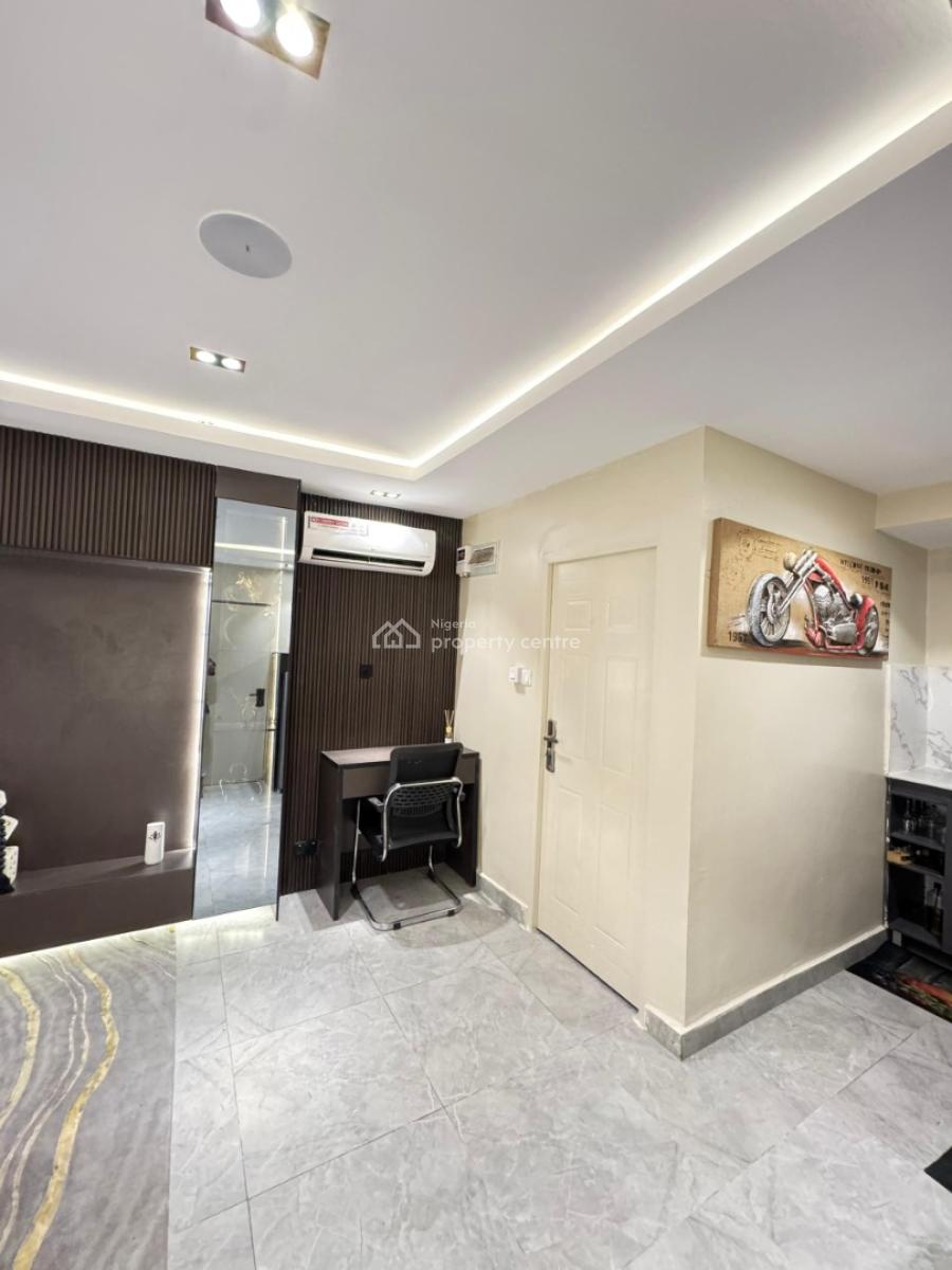 Spacious Studio Apartment with Mini Sea View & Work Area, Lekki Phase 1, Lekki, Lagos, Self Contain (single Rooms) Short Let