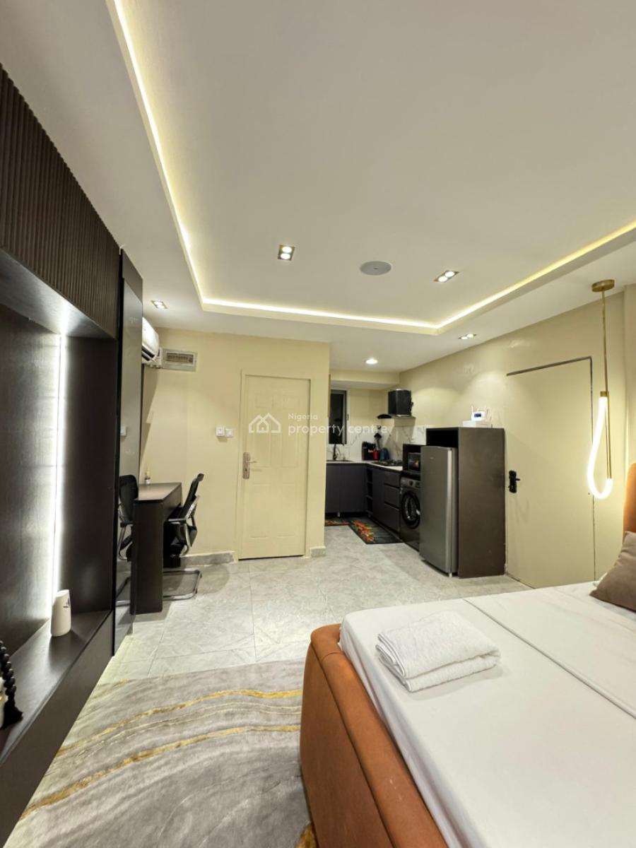 Spacious Studio Apartment with Mini Sea View & Work Area, Lekki Phase 1, Lekki, Lagos, Self Contain (single Rooms) Short Let