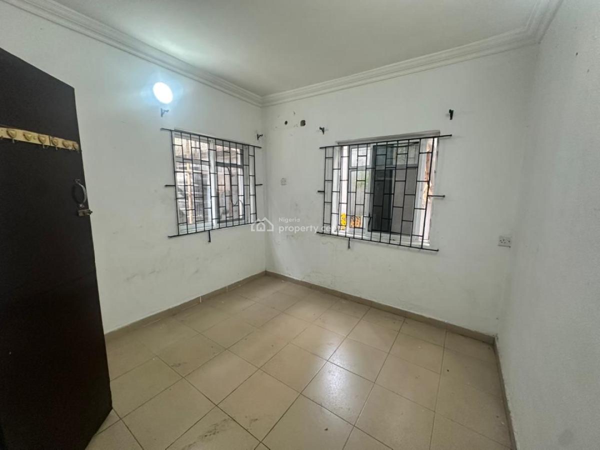 3bedroom Apartment, Off Coker Road Ilupeju, Ilupeju, Lagos, Flat / Apartment for Rent