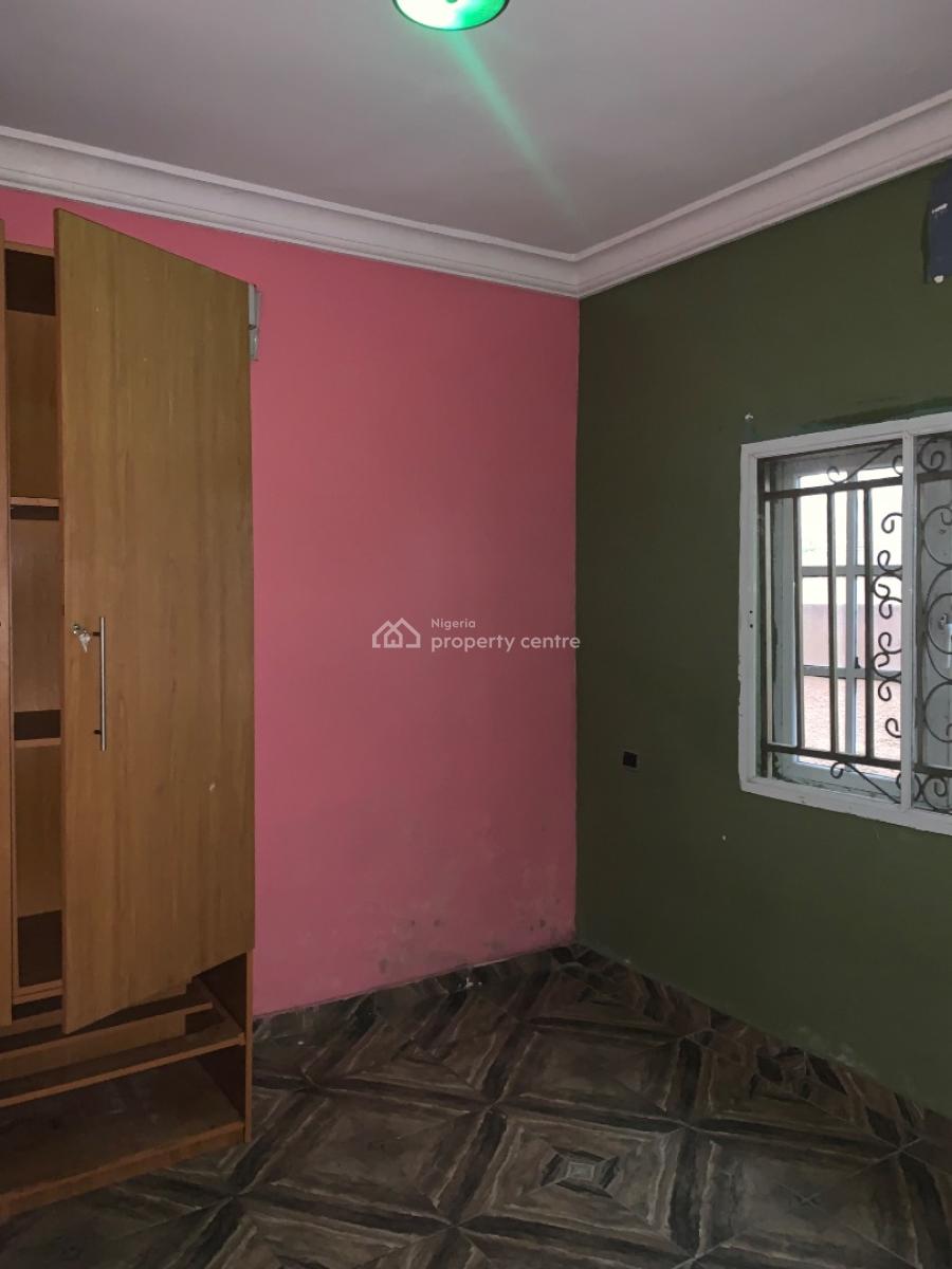 Well Maintained Standard 3 Bedroom Flat, Iyana Oworo, Gbagada, Lagos, Flat / Apartment for Rent