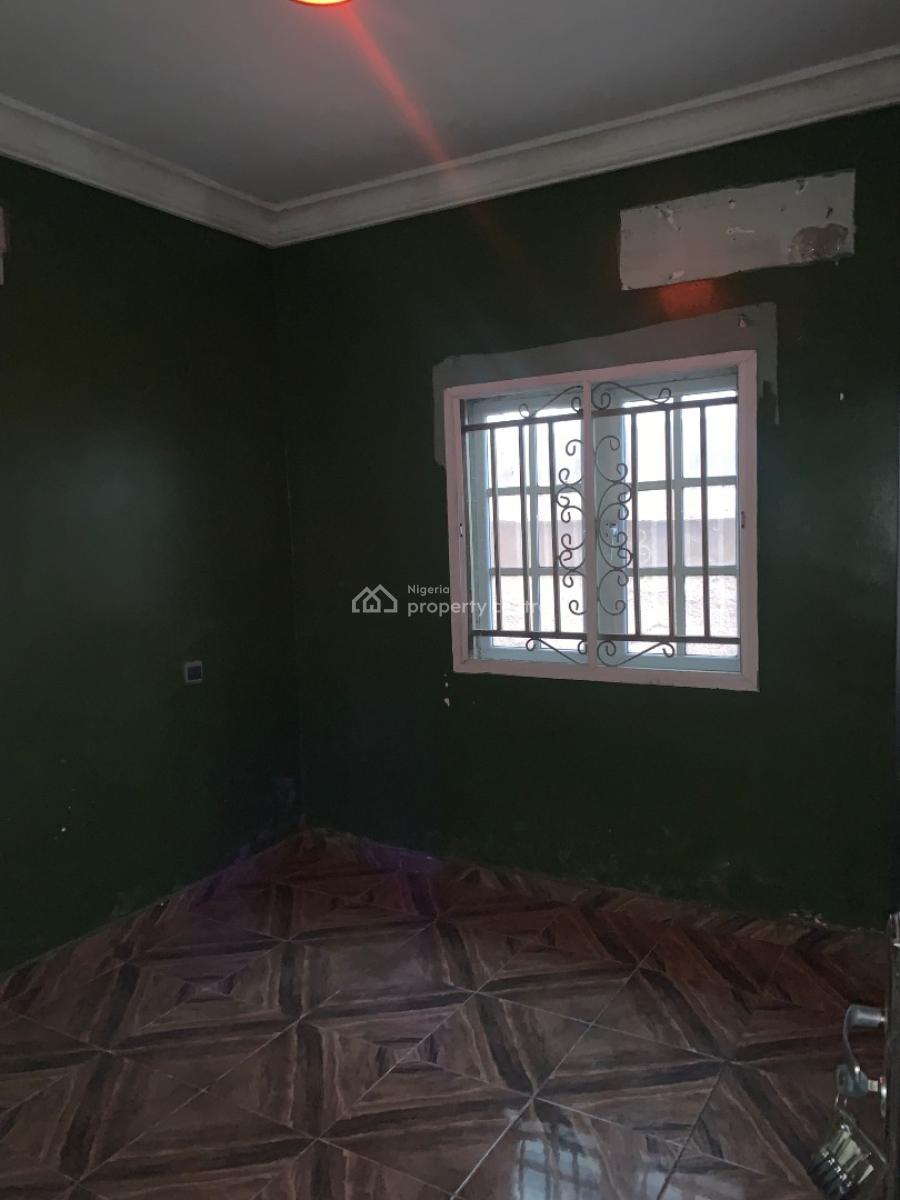 Well Maintained Standard 3 Bedroom Flat, Iyana Oworo, Gbagada, Lagos, Flat / Apartment for Rent