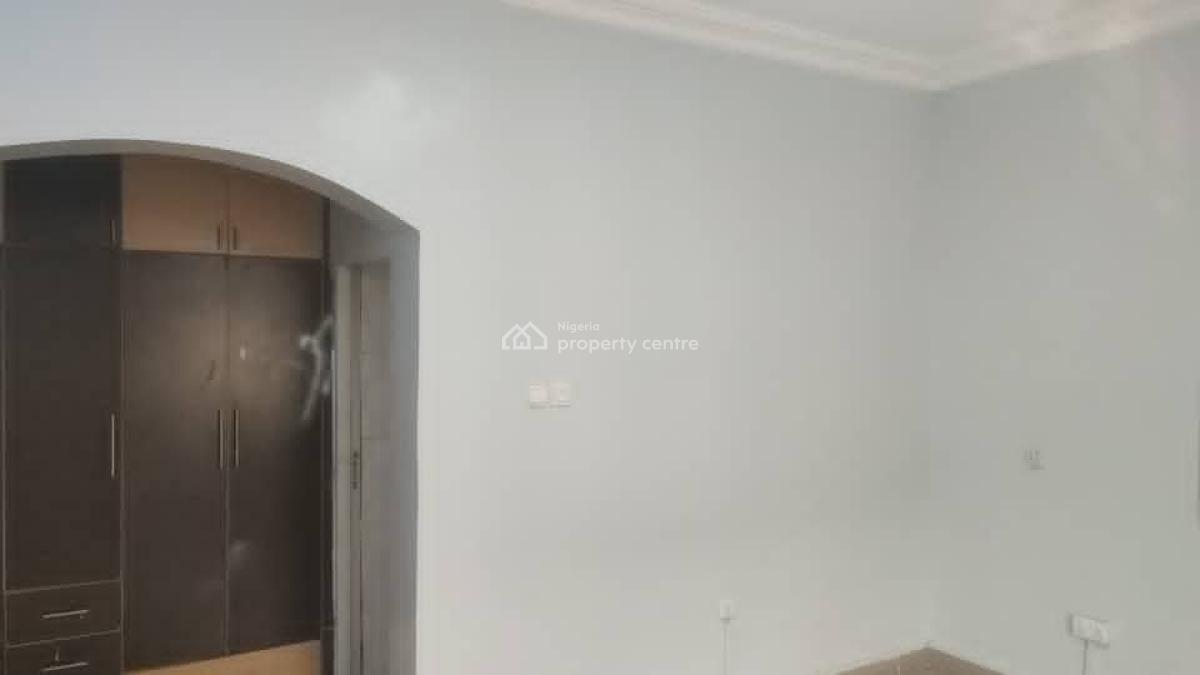 Fully Renovated, Spacious 2 Bedroom Flat with Guest Toilet, Wuye, Abuja, Flat / Apartment for Rent