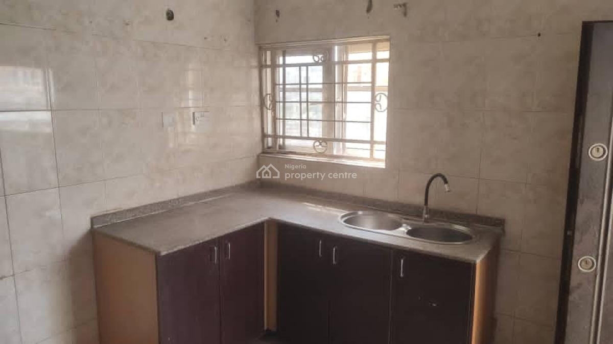 Fully Renovated, Spacious 2 Bedroom Flat with Guest Toilet, Wuye, Abuja, Flat / Apartment for Rent