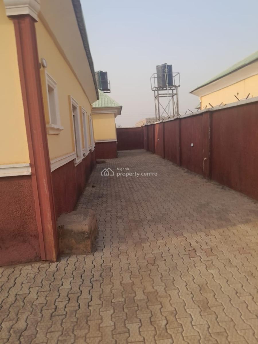 3 Bedroom Bungalow, Apo, Abuja, Detached Bungalow for Rent