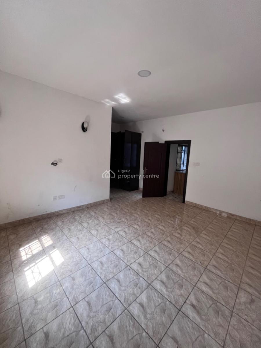 Standard 2bedroom Apartment in a Fully Serviced Court, Dpk Estate, Orchid Road, Lekki, Lagos, Flat / Apartment for Rent