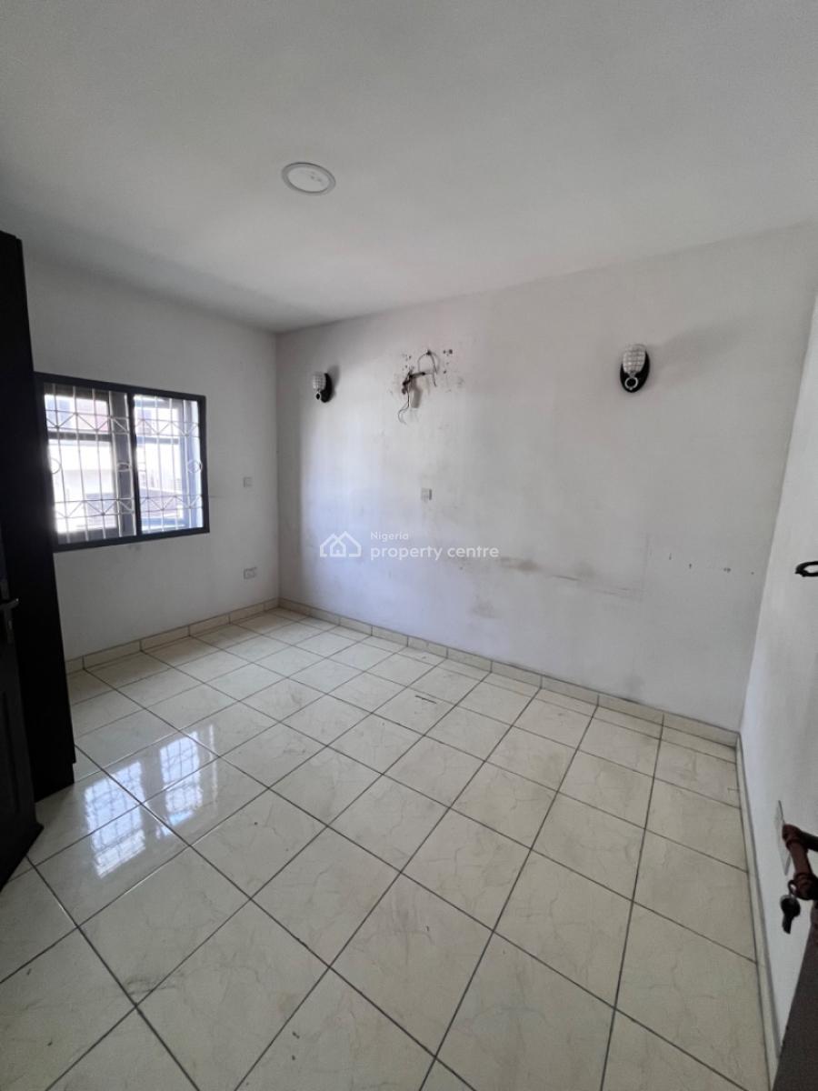 Standard 2bedroom Apartment in a Fully Serviced Court, Dpk Estate, Orchid Road, Lekki, Lagos, Flat / Apartment for Rent