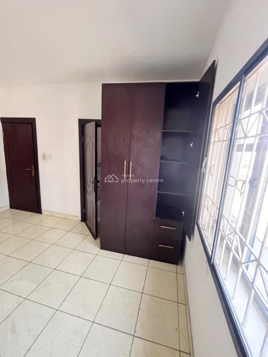 Standard 2bedroom Apartment in a Fully Serviced Court, Dpk Estate, Orchid Road, Lekki, Lagos, Flat / Apartment for Rent