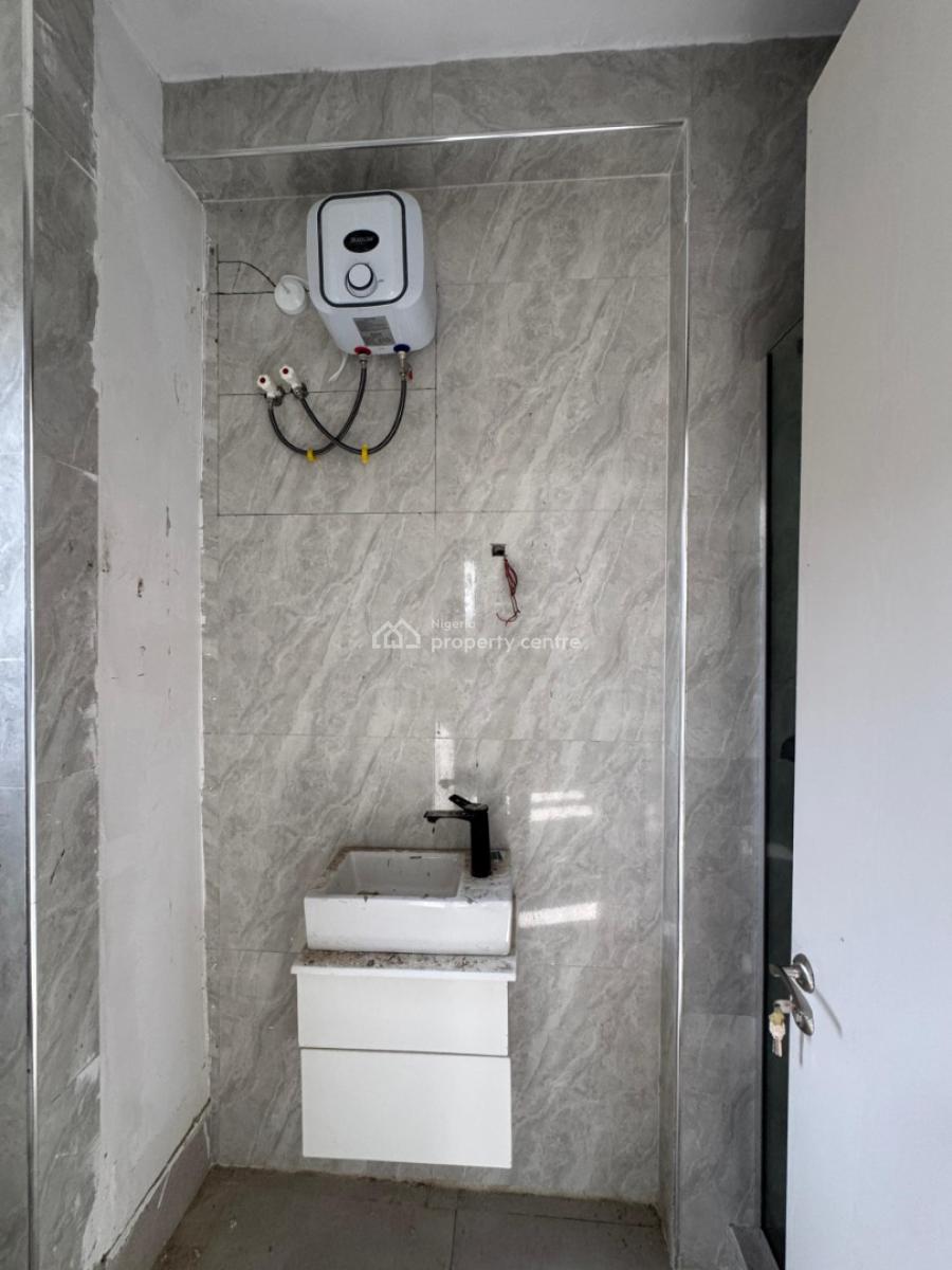 Exclusive 2 Bedroom Apartment with Spacious Ensuite Rooms, Ikate, Lekki, Lagos, Flat / Apartment for Sale