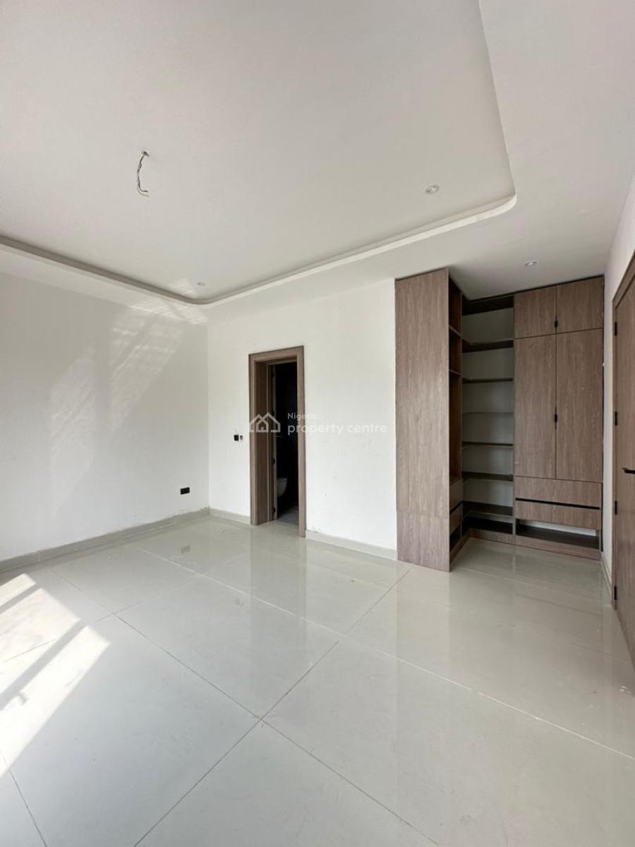 Affordable 2 Bedroom Apartment, Lekki Phase 1, Lekki, Lagos, Flat / Apartment for Sale