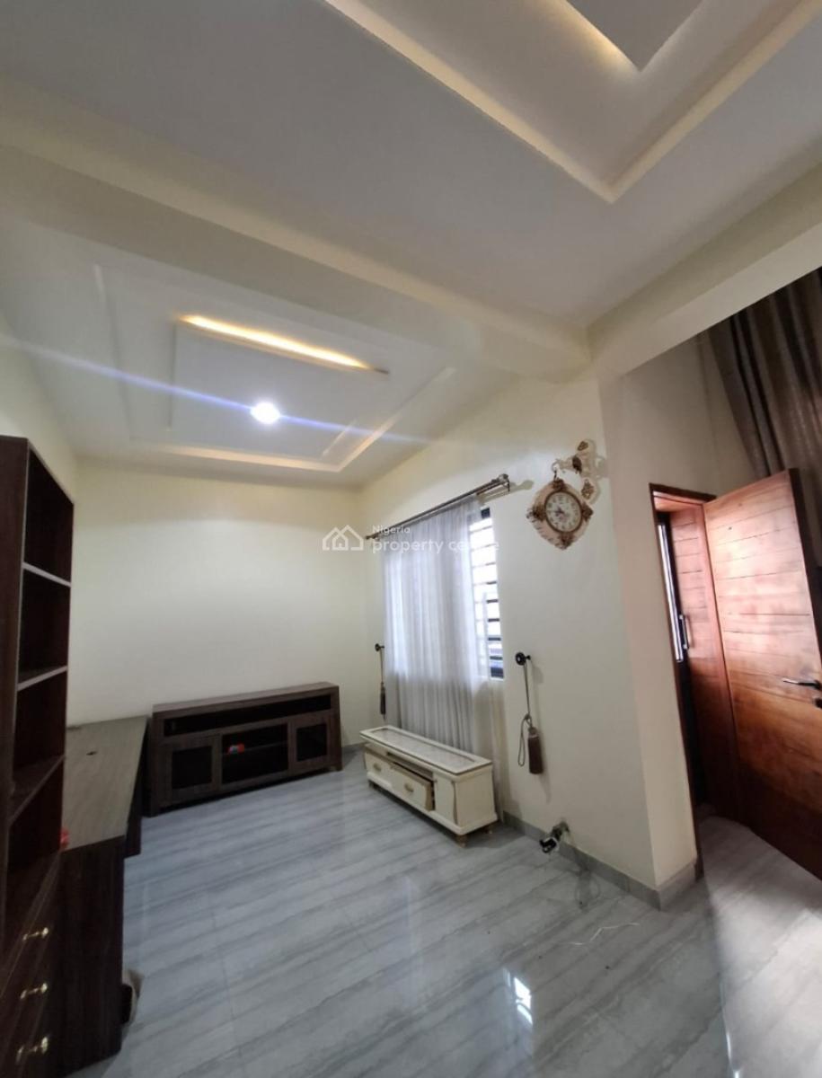 4 Bedroom Duplex + 1 Room Bq, Olaleye Estate, Surulere, Lagos, Semi-detached Duplex for Rent