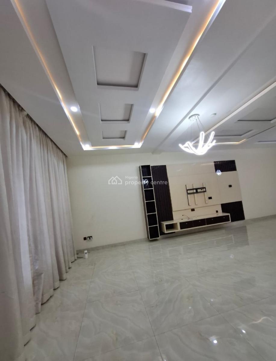 4 Bedroom Duplex + 1 Room Bq, Olaleye Estate, Surulere, Lagos, Semi-detached Duplex for Rent