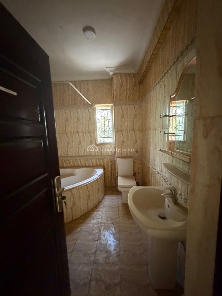 8 Units of Standard 3 Bedroom Apartment with 2 Bq, Main, Jabi, Abuja, Flat / Apartment for Rent