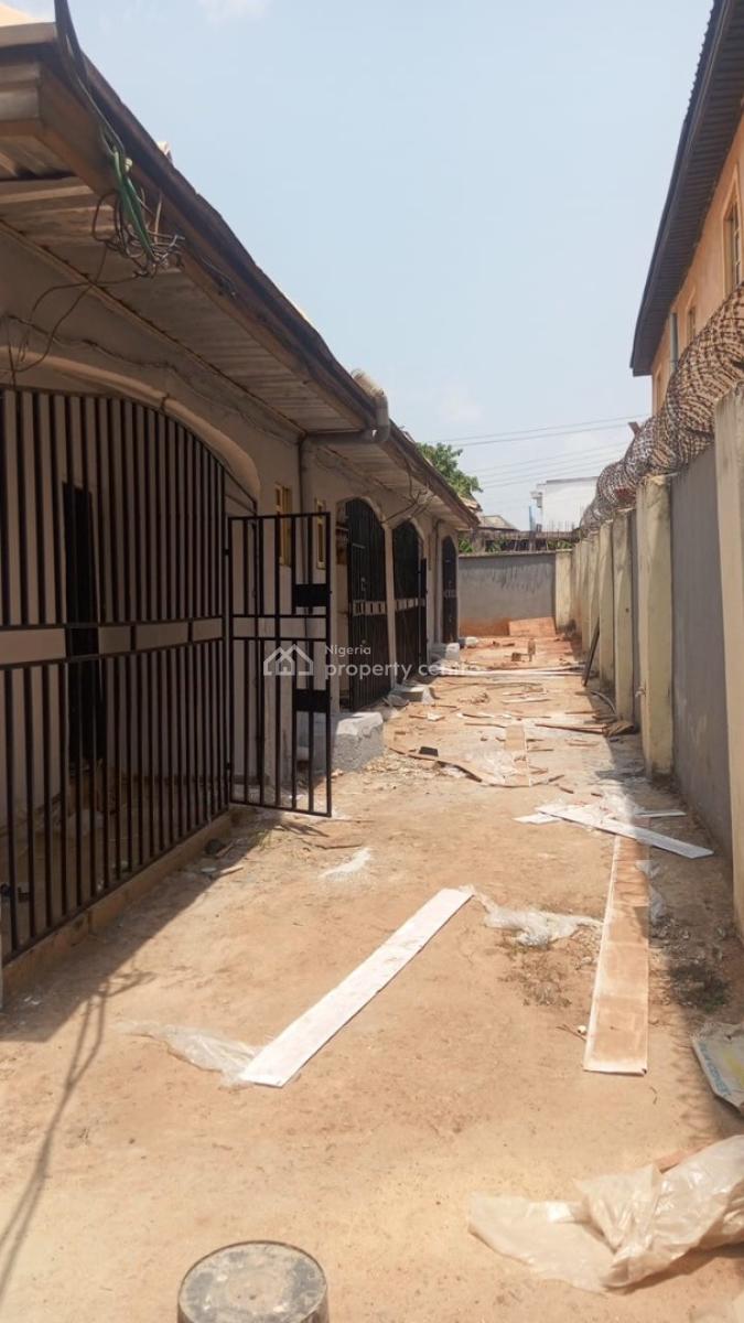 4 Units of Excellent Spacious 1 Bedroom Apartment, Asaba Specialist Hospital Okpanam Axis Road, Asaba, Delta, Flat / Apartment for Rent