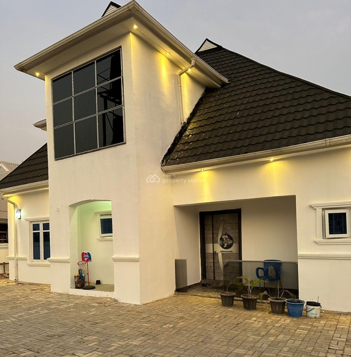 4 Bedroom Penthouse Duplex, Lugbe District, Abuja, Detached Duplex for Sale