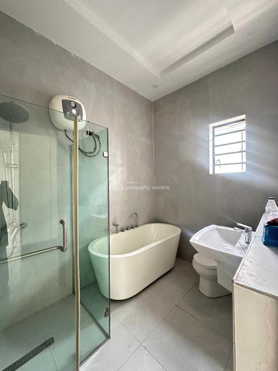 Well-built Luxury Spacious 5 Bedroom Fully Detached Duplex, Chevron, Lekki, Lagos, Detached Duplex for Sale