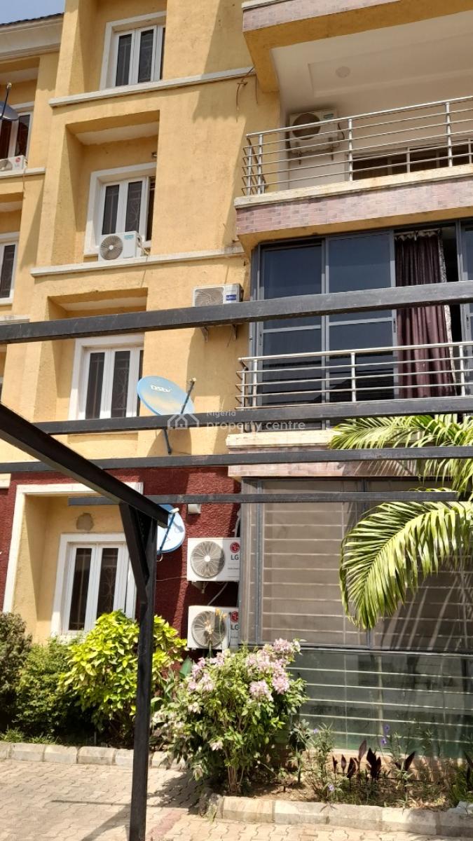 Luxury 3bedroom Flat with Excellent Finishing in Abuja, Guzape, Guzape District, Abuja, Flat / Apartment for Rent
