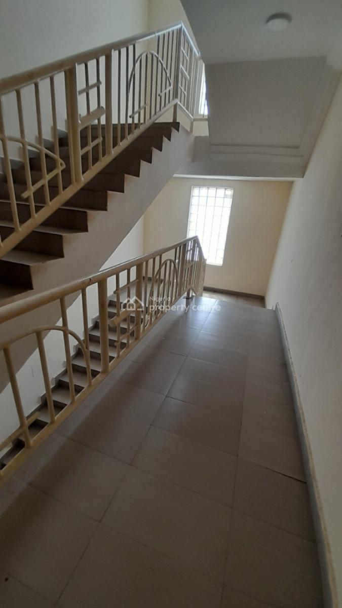 Luxury 3bedroom Flat with Excellent Finishing in Abuja, Guzape, Guzape District, Abuja, Flat / Apartment for Rent