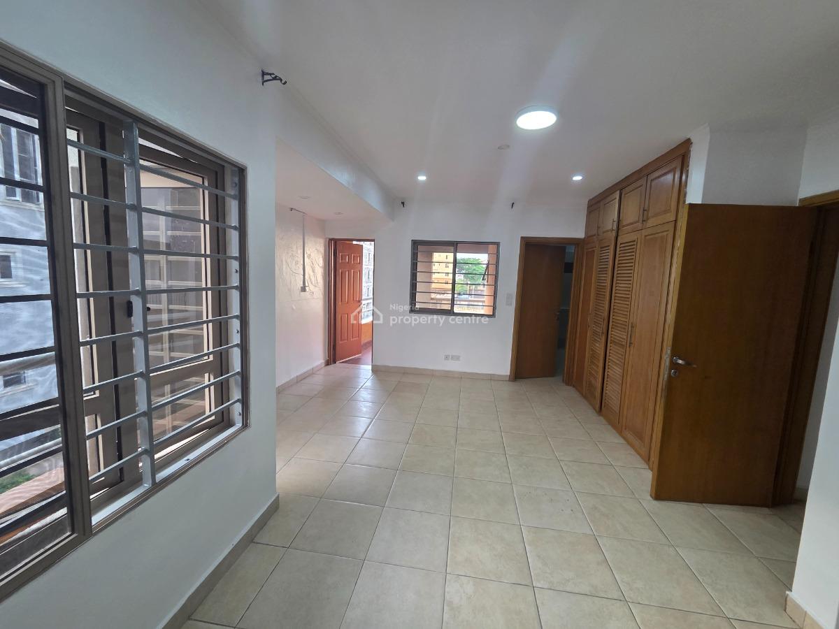 a Serviced & Newly Renovated  3 Bedroom  Apartment with a Room Bq, Oniru, Victoria Island (vi), Lagos, Flat / Apartment for Rent