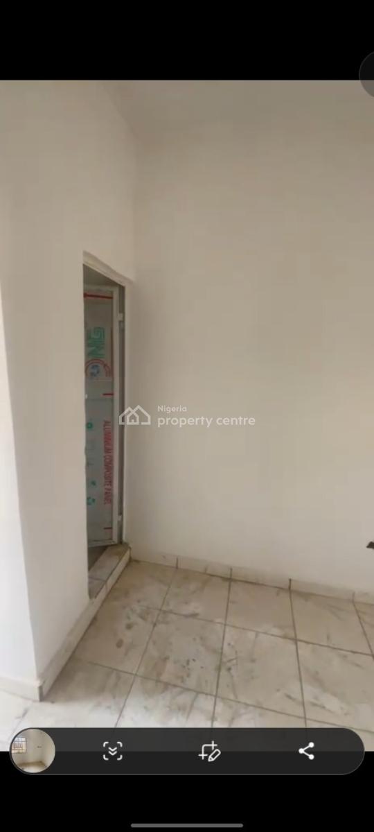 Selfcon in Chika Opposite Shoprite Airport Road Abuja, Lugbe District, Abuja, Self Contain (single Rooms) for Rent