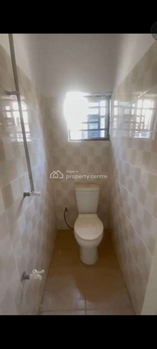 Selfcon in Chika Opposite Shoprite Airport Road Abuja, Lugbe District, Abuja, Self Contain (single Rooms) for Rent