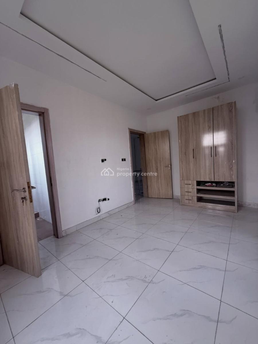 4 Bedroom Semi-detached House with Bq, Ajah, Lagos, Semi-detached Duplex for Sale