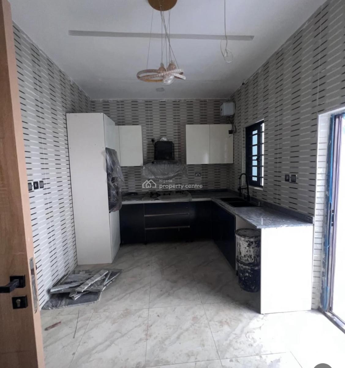 3 Bedroom Apartment, Ologolo, Lekki, Lagos, Flat / Apartment for Sale